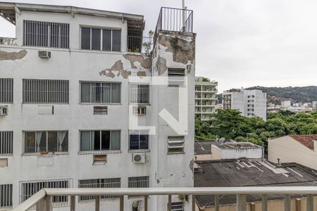 Apartamento à venda com 60m², 1 quarto e 2 vagasQuarto Vista