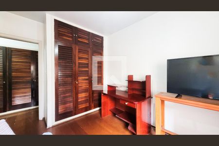 Apartamento à venda com 162m², 3 quartos e 1 vagaQuarto 2 