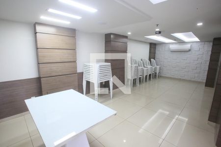 Apartamento à venda com 100m², 3 quartos e 1 vaga Apartamento à venda com 100m², 3 quartos e 1 vagaÁrea comum - Salão de festas