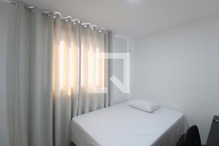 Quarto 2 de apartamento para alugar com 2 quartos, 44m² em Juliana, Belo Horizonte
