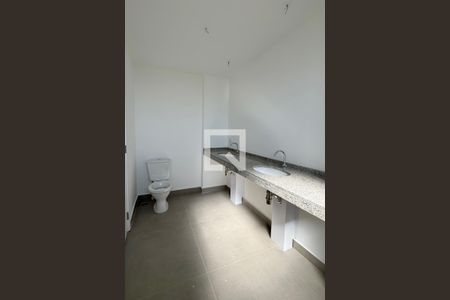 Apartamento à venda com 121m², 3 quartos e 2 vagasBanheiro da Suíte 1