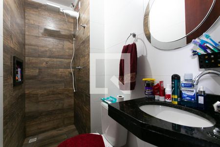 Banheiro de apartamento à venda com 2 quartos, 50m² em Vila Carrão, São Paulo