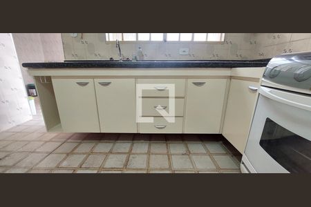 Casa para alugar com 150m², 2 quartos e 2 vagasCozinha