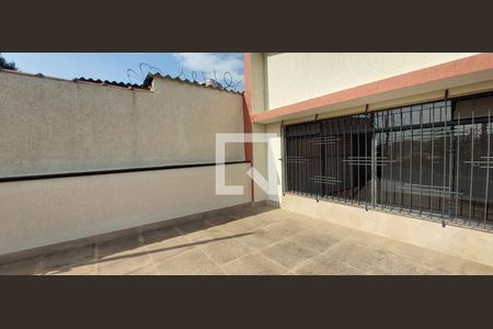 Casa para alugar com 150m², 2 quartos e 2 vagasTerraço