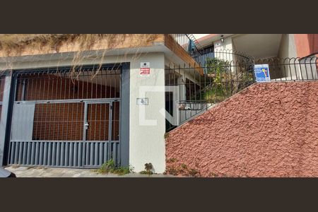 Casa para alugar com 150m², 2 quartos e 2 vagasFachada