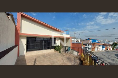 Casa para alugar com 150m², 2 quartos e 2 vagasTerraço