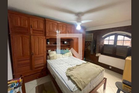 Casa à venda com 3 quartos, 165m² em Piratininga, Niterói