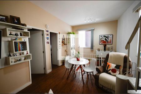 Sala de casa à venda com 2 quartos, 120m² em Tijuca, Rio de Janeiro