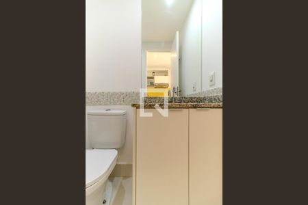 Banheiro de kitnet/studio à venda com 1 quarto, 22m² em República, São Paulo