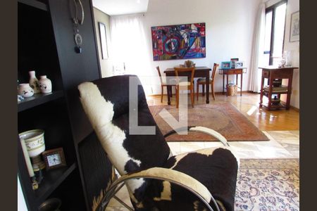 Apartamento à venda com 112m², 2 quartos e 2 vagasSala