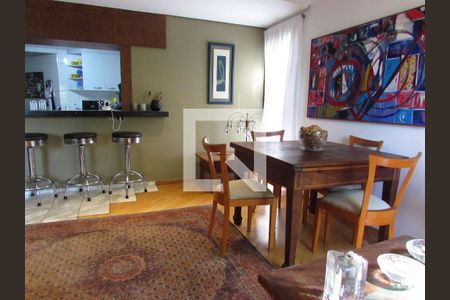 Apartamento à venda com 112m², 2 quartos e 2 vagasSala