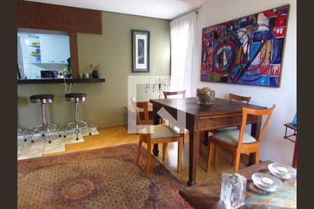 Apartamento à venda com 112m², 2 quartos e 2 vagasSala