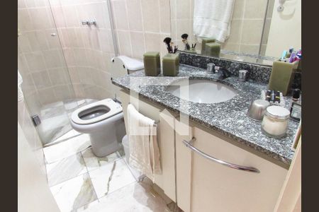 Apartamento à venda com 112m², 2 quartos e 2 vagasBanheiro da Suíte 2