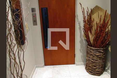 Apartamento à venda com 112m², 2 quartos e 2 vagasHall de entrada