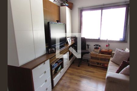 Apartamento à venda com 112m², 2 quartos e 2 vagasSala de TV