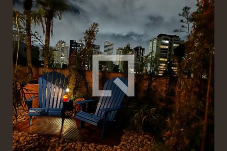 Apartamento à venda com 320m², 4 quartos e 4 vagasÁrea comum -Lounge Piscina Cobertura