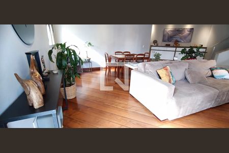 Apartamento à venda com 320m², 4 quartos e 4 vagasDetalhe Sala