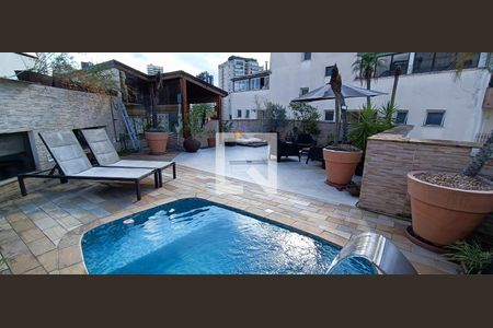 Apartamento à venda com 320m², 4 quartos e 4 vagasÁrea comum - Piscina da Cobertura