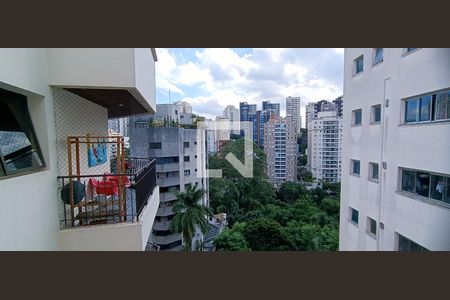 Apartamento à venda com 320m², 4 quartos e 4 vagasVista da Suíte 1