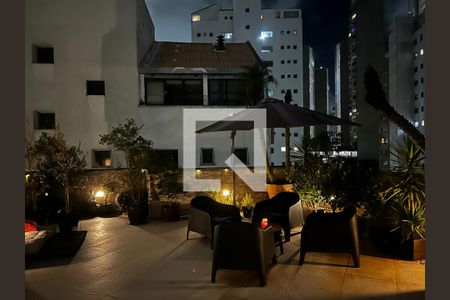 Apartamento à venda com 320m², 4 quartos e 4 vagasÁrea comum -Lounge Piscina da Cobertura