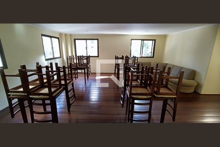 Apartamento à venda com 320m², 4 quartos e 4 vagasÁrea comum - Salão de festas