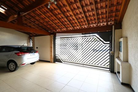 Casa à venda com 195m², 3 quartos e 3 vagasGaragem