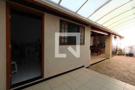 Casa à venda com 195m², 3 quartos e 3 vagasQuintal