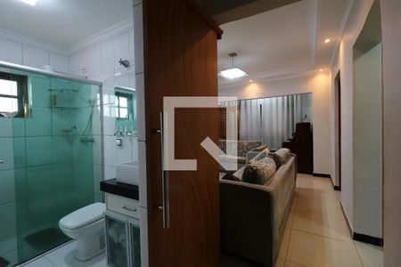 Casa à venda com 195m², 3 quartos e 3 vagasCorredor