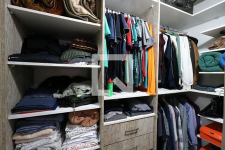 Casa à venda com 195m², 3 quartos e 3 vagasCloset da Suíte 1