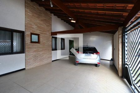 Casa à venda com 195m², 3 quartos e 3 vagasGaragem