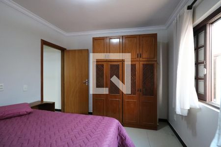 Quarto 1 de casa à venda com 3 quartos, 195m² em Jardim Santo Alberto, Santo André