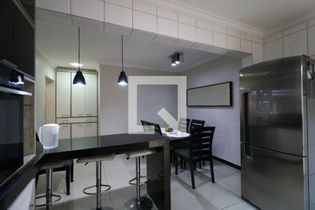 Casa à venda com 195m², 3 quartos e 3 vagasCozinha