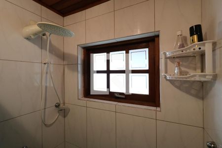 Casa à venda com 195m², 3 quartos e 3 vagasBanheiro da Suíte 2