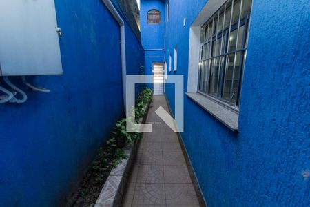 Casa à venda com 248m², 4 quartos e 2 vagasCorredor - jardim