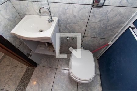 Casa à venda com 248m², 4 quartos e 2 vagasBanheiro 3