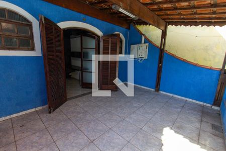 Casa à venda com 248m², 4 quartos e 2 vagasVaranda - quarta 4 suíte