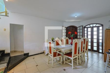 Casa à venda com 300m², 3 quartos e 3 vagasCopa