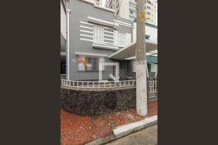 Casa para alugar com 240m², 3 quartos e 2 vagas Casa para alugar com 240m², 3 quartos e 2 vagasFachada
