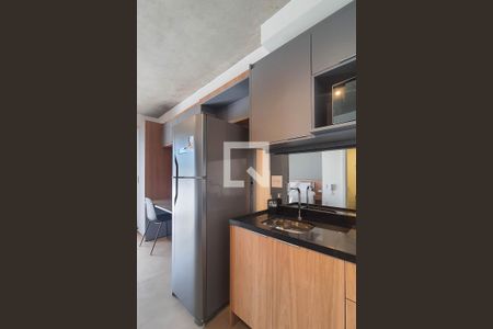 Cozinha de apartamento para alugar com 1 quarto, 32m² em Cerqueira César, São Paulo