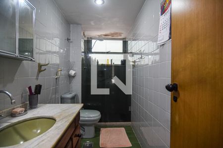 Apartamento para alugar com 149m², 3 quartos e 2 vagas Apartamento para alugar com 149m², 3 quartos e 2 vagasBanheiro da Suíte 1