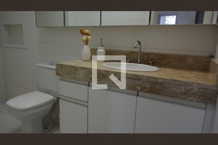 Apartamento à venda com 235m², 3 quartos e 2 vagasBanheiro da Suíte