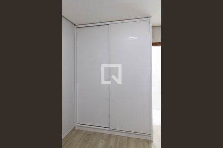 Apartamento à venda com 105m², 3 quartos e 2 vagasQuarto 2