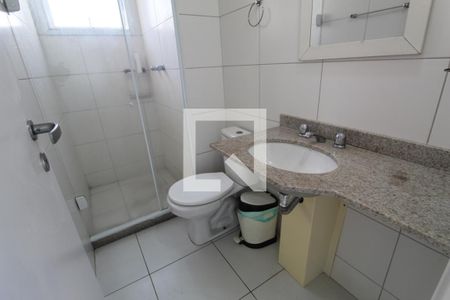 Apartamento para alugar com 79m², 3 quartos e 2 vagasBanheiro da suíte canadense