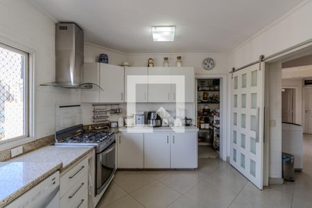 Apartamento à venda com 290m², 4 quartos e 3 vagas Apartamento à venda com 290m², 4 quartos e 3 vagasCozinha