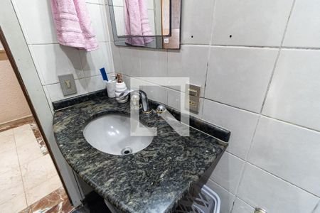Apartamento à venda com 75m², 3 quartos e 1 vaga Apartamento à venda com 75m², 3 quartos e 1 vagaBanheiro Social