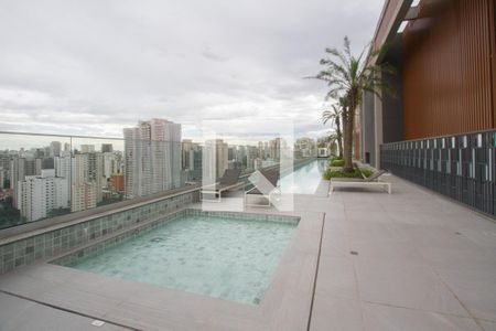 Studio à venda com 26m², 1 quarto e sem vagaPiscina