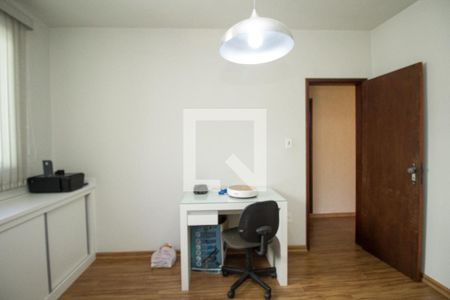 Casa à venda com 180m², 4 quartos e 2 vagas Casa à venda com 180m², 4 quartos e 2 vagasQuarto 1