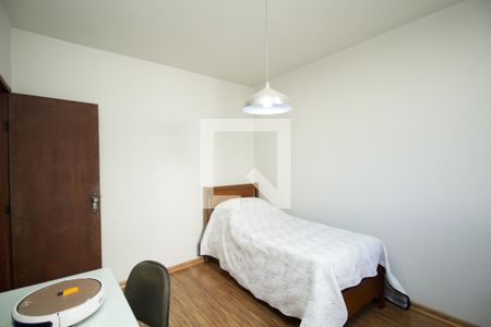 Casa à venda com 180m², 4 quartos e 2 vagas Casa à venda com 180m², 4 quartos e 2 vagasQuarto 1