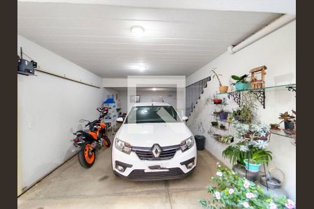 Casa à venda com 152m², 3 quartos e 3 vagas Casa à venda com 152m², 3 quartos e 3 vagasÁrea comum