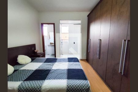 Casa à venda com 152m², 3 quartos e 3 vagas Casa à venda com 152m², 3 quartos e 3 vagasQuarto